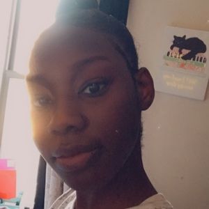 Meet your Posher, Karina